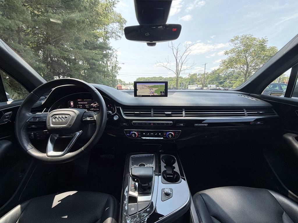 Thumbnail: 2019 Audi Q7 - 10