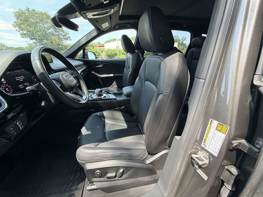 Thumbnail: 2019 Audi Q7 - 11