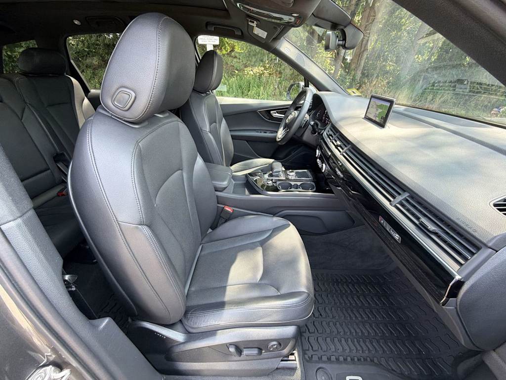 Thumbnail: 2019 Audi Q7 - 12