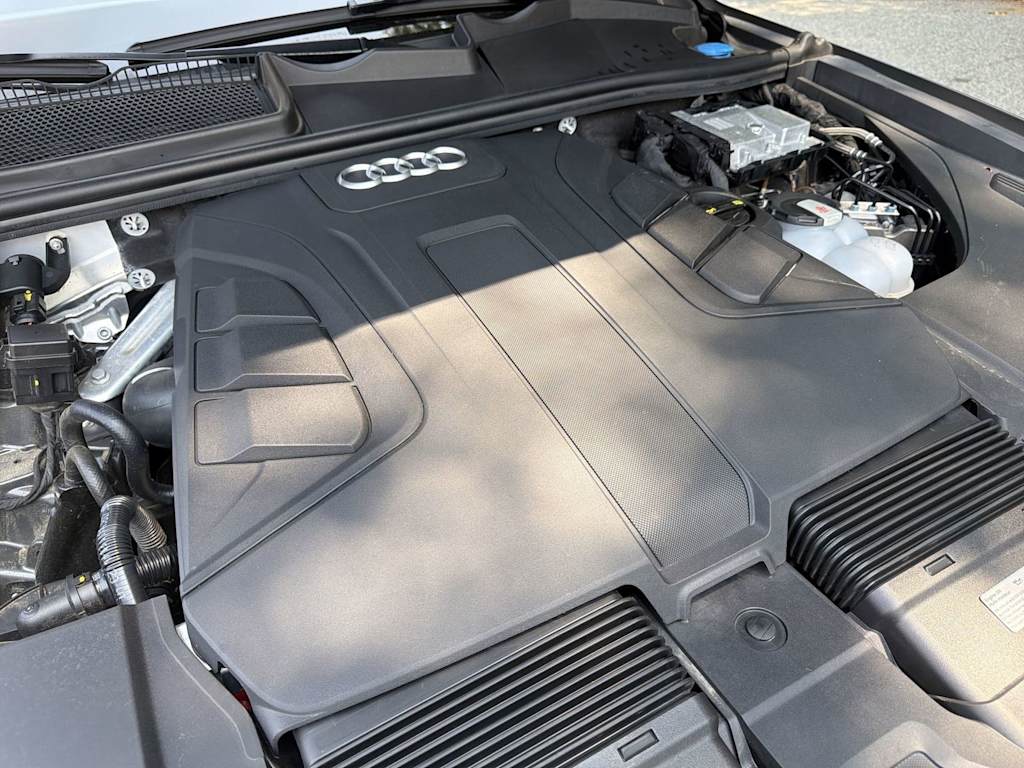 Thumbnail: 2019 Audi Q7 - 9