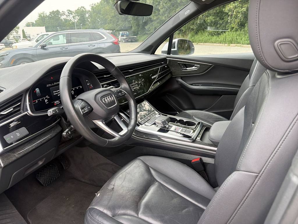Thumbnail: 2021 Audi Q7 - 2