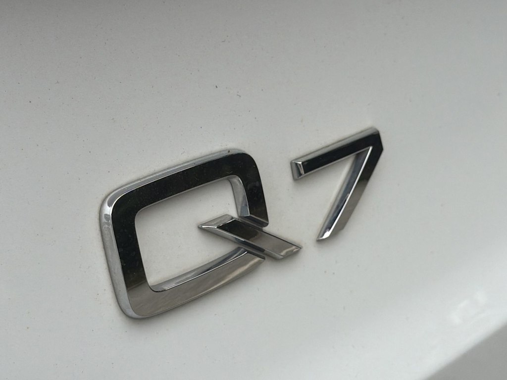 Thumbnail: 2021 Audi Q7 - 7