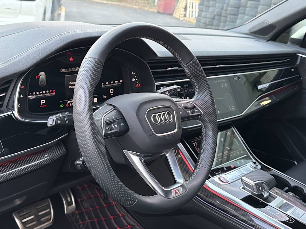 Thumbnail: 2024 Audi SQ7 - 9
