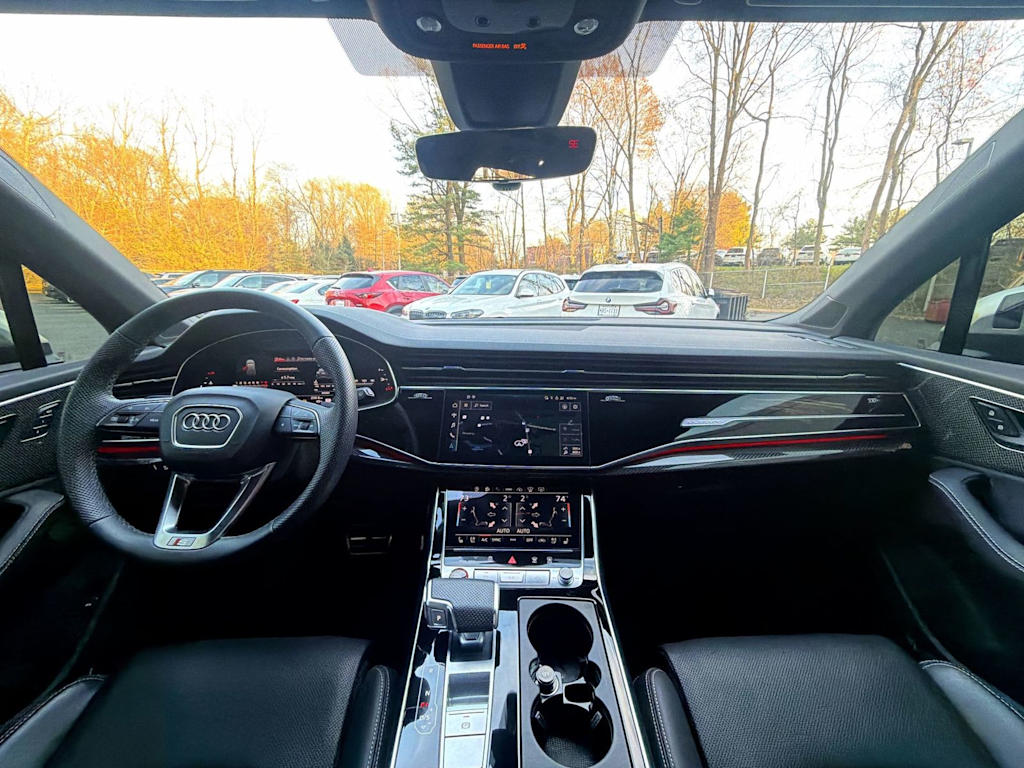 Thumbnail: 2024 Audi SQ7 - 2