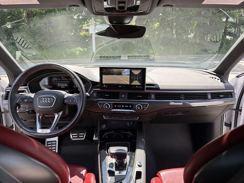 Thumbnail: 2022 Audi S4 - 2