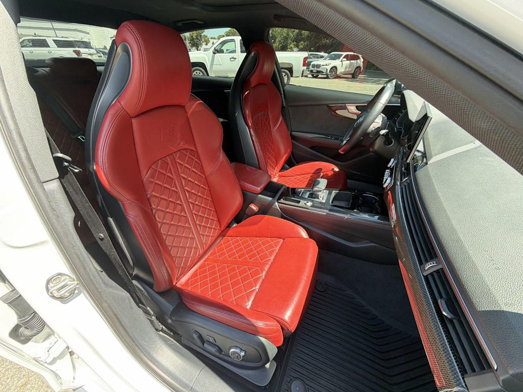 Thumbnail: 2022 Audi S4 - 27