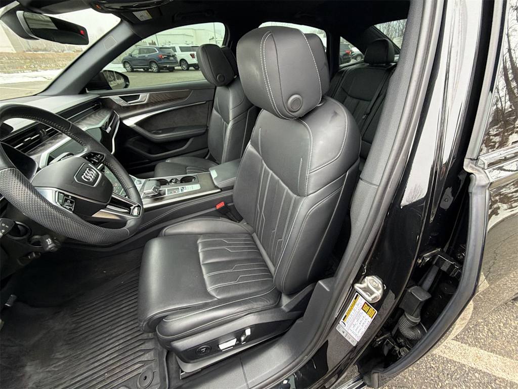 Thumbnail: 2020 Audi S6 - 11