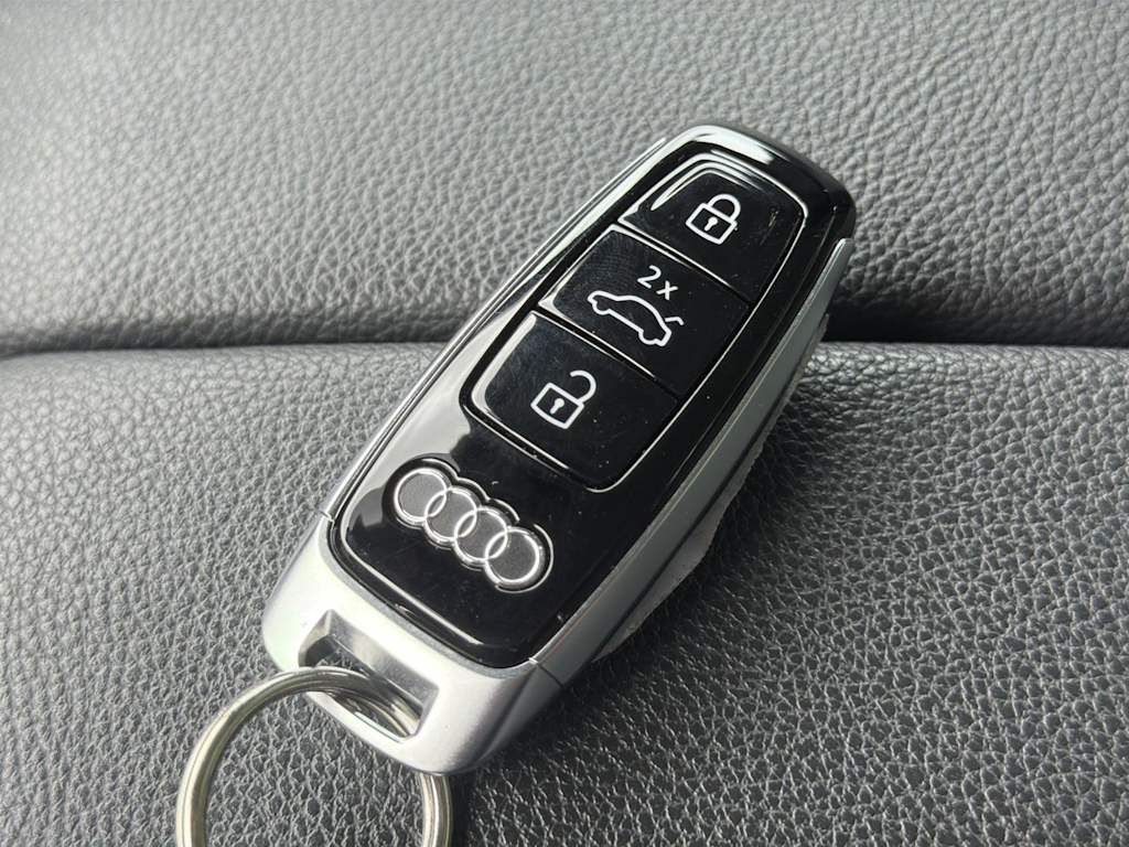 Thumbnail: 2023 Audi A8 - 18