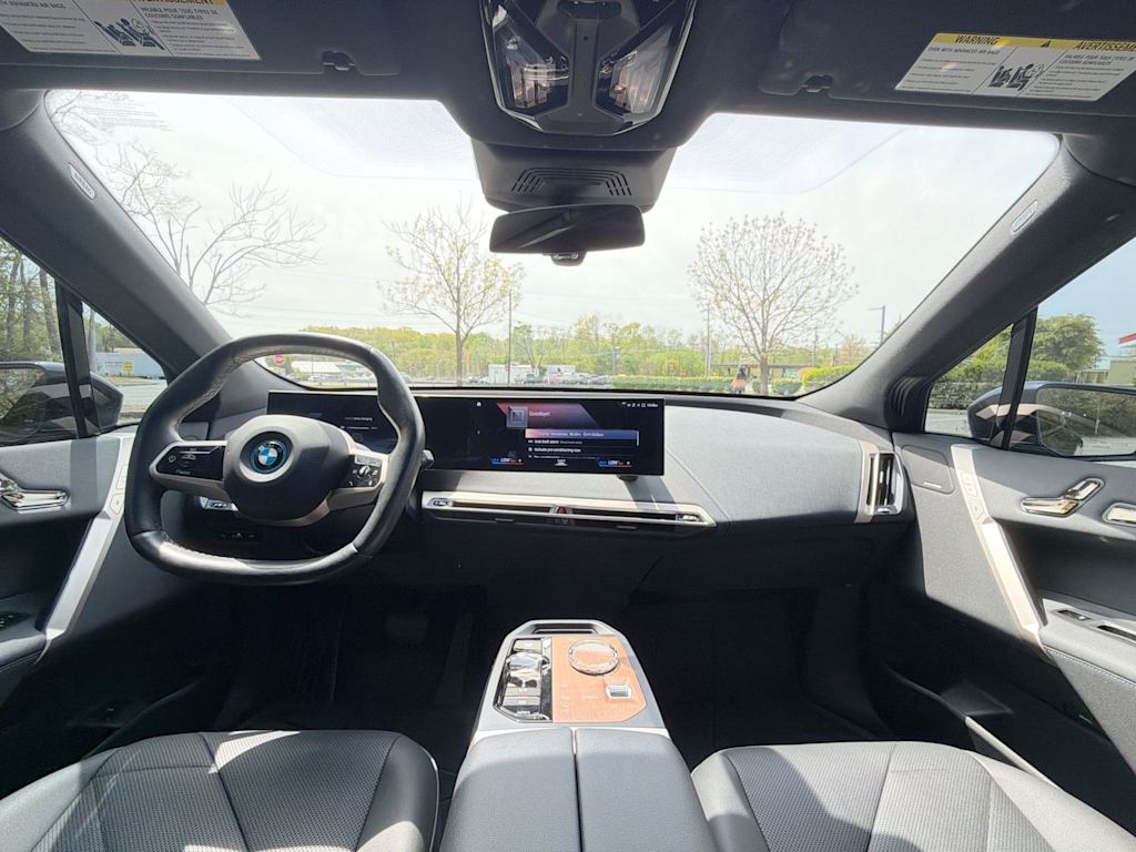 Thumbnail: 2023 BMW iX - 9