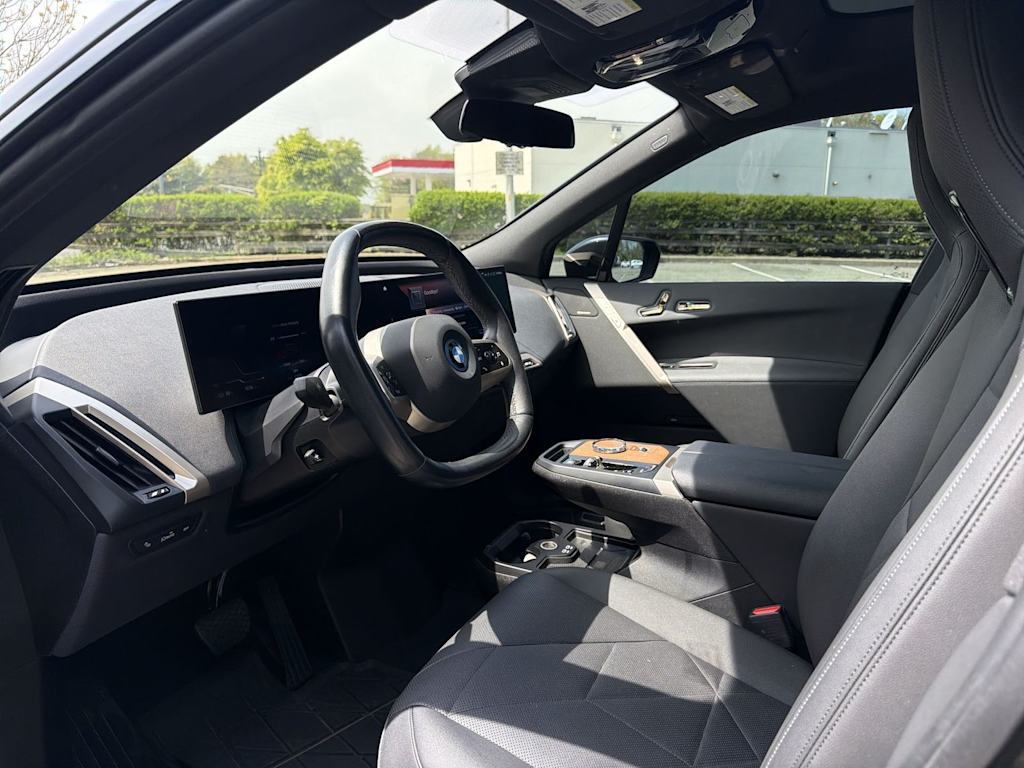 Thumbnail: 2023 BMW iX - 2