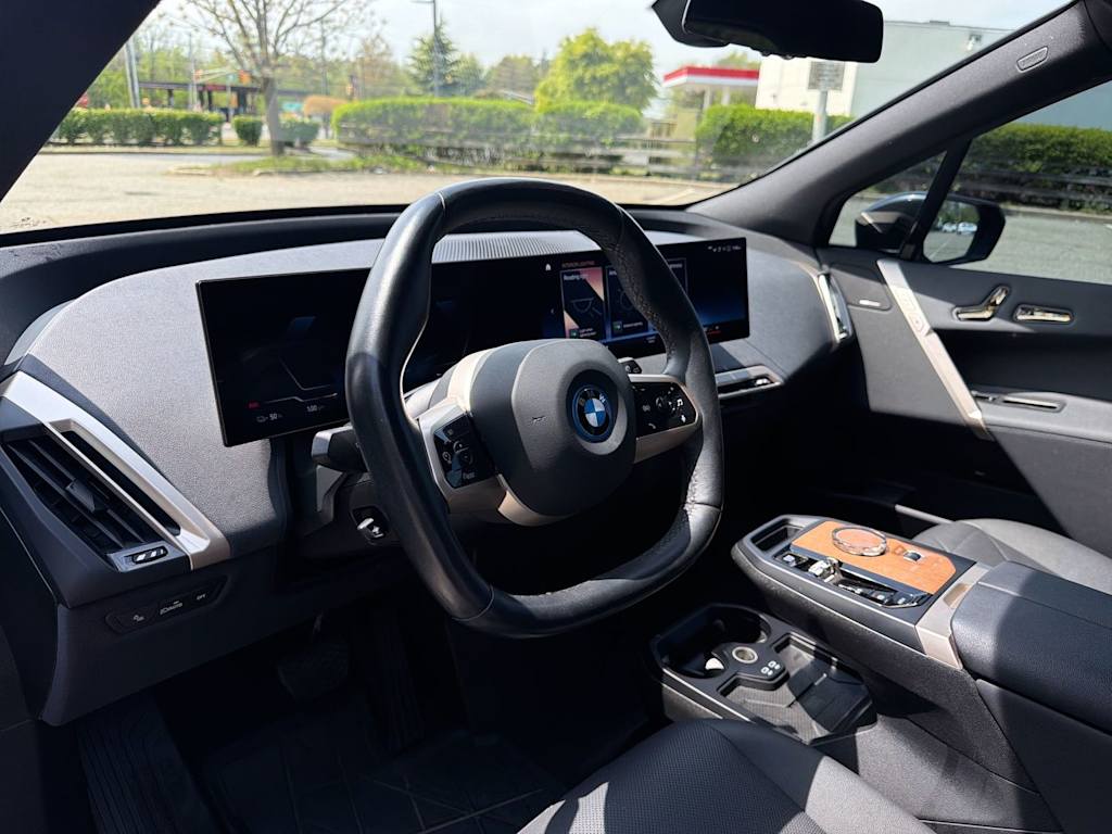 Thumbnail: 2023 BMW iX - 13