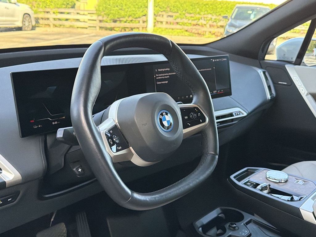 Thumbnail: 2024 BMW iX - 13