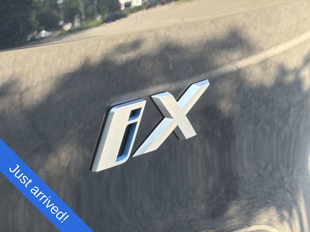Thumbnail: 2024 BMW iX - 7