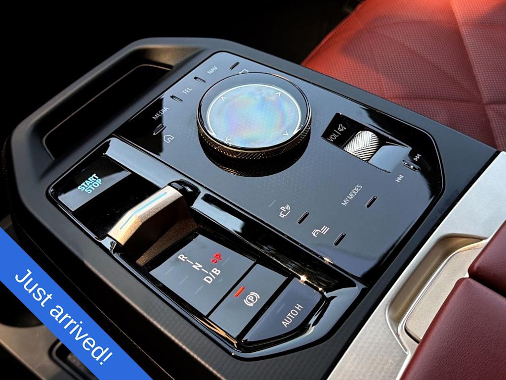 Thumbnail: 2024 BMW iX - 15