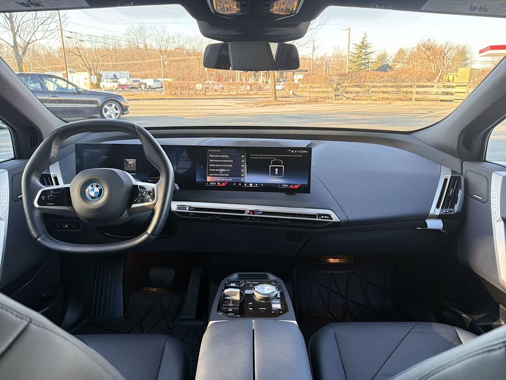 Thumbnail: 2025 BMW iX - 2