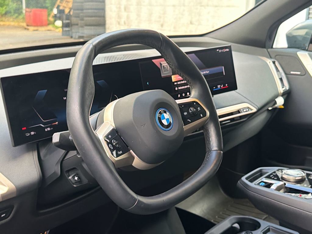 Thumbnail: 2024 BMW iX - 13