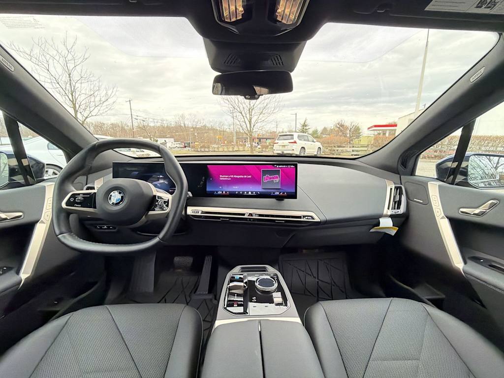 Thumbnail: 2026 BMW iX - 2