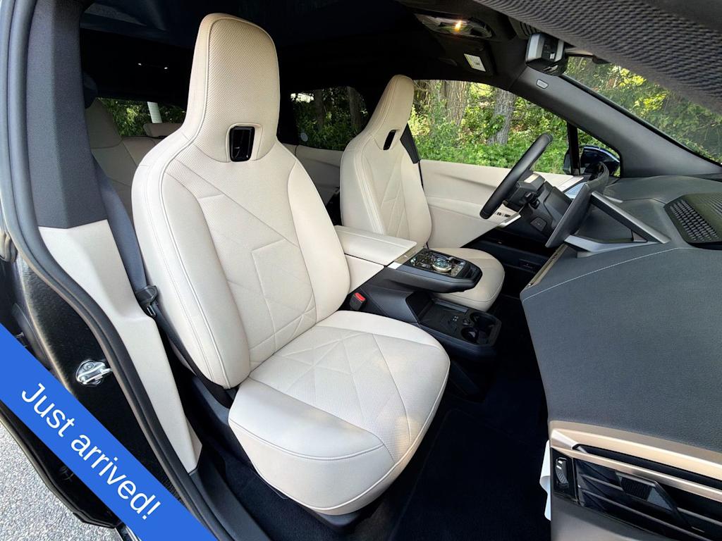 Thumbnail: 2026 BMW iX - 27