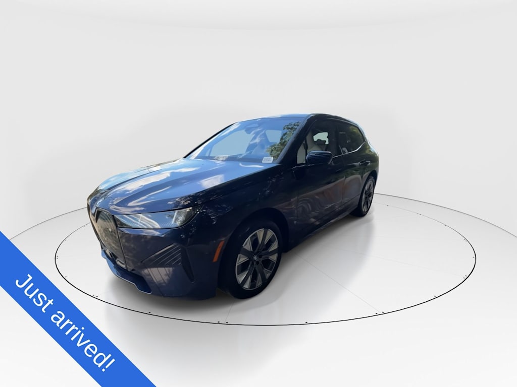 Thumbnail: 2026 BMW iX - 17