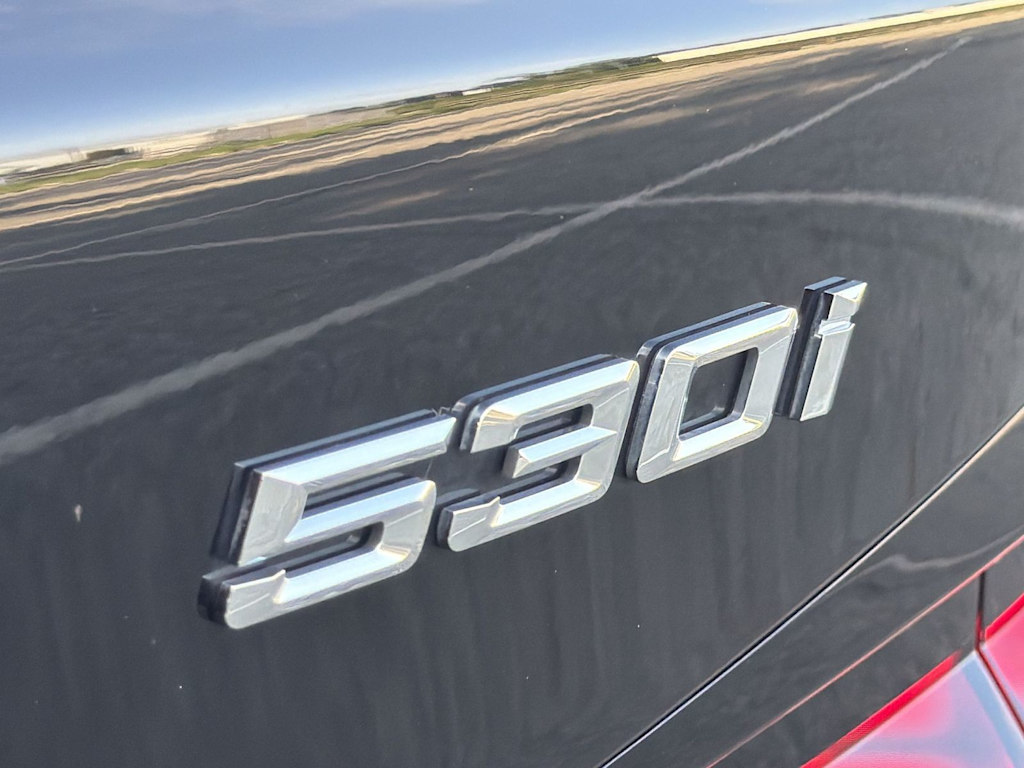 Thumbnail: 2023 BMW 5 Series - 7