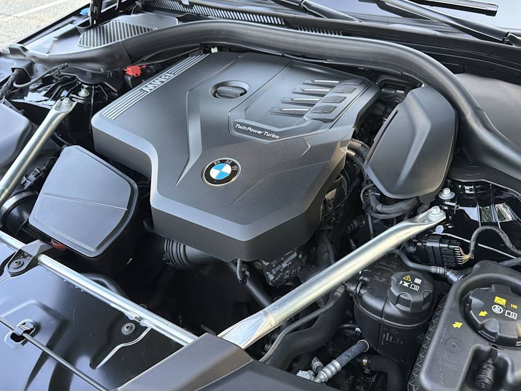 Thumbnail: 2023 BMW 5 Series - 9