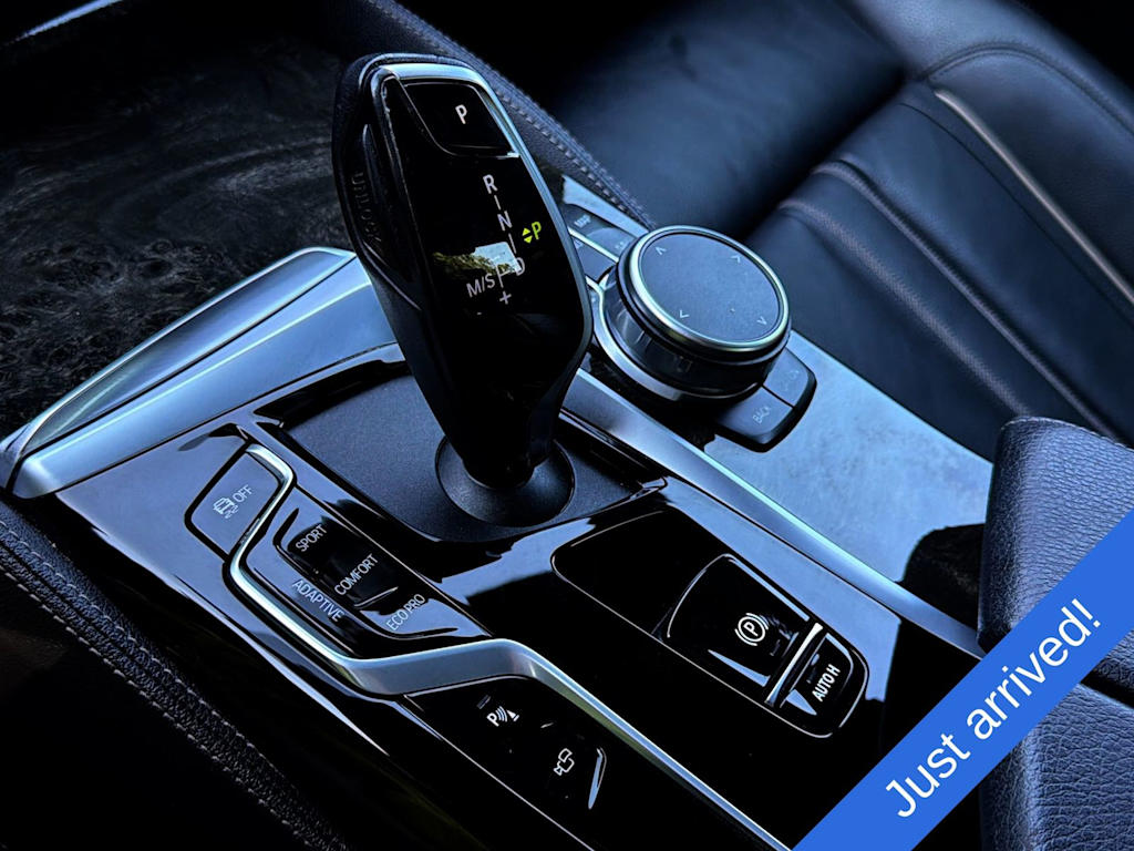 Thumbnail: 2022 BMW 5 Series - 16