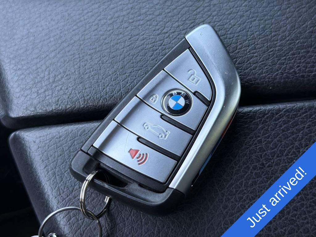 Thumbnail: 2022 BMW 5 Series - 19