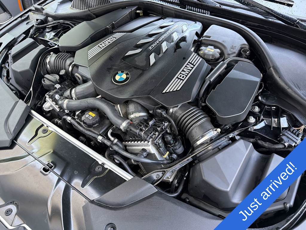 Thumbnail: 2022 BMW 5 Series - 9