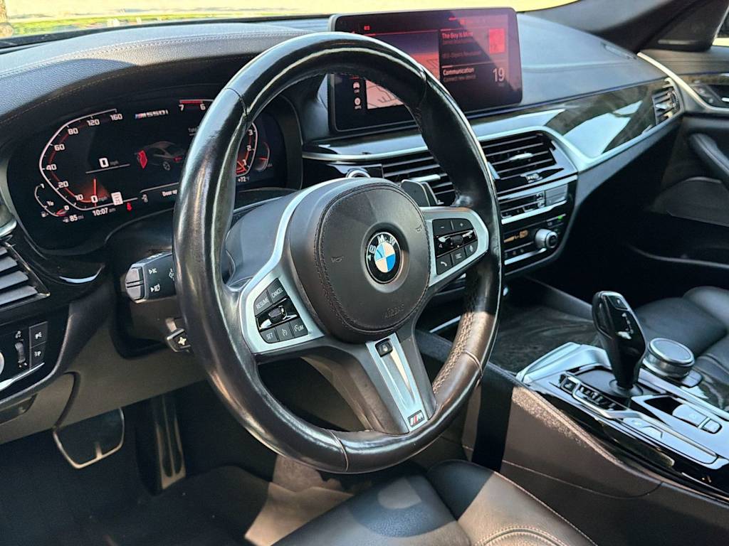 Thumbnail: 2022 BMW 5 Series - 14