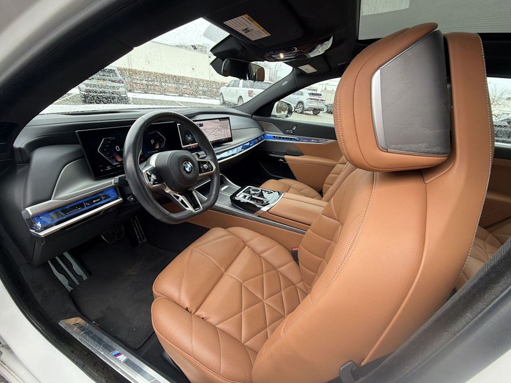 Thumbnail: 2023 BMW 7 Series - 11