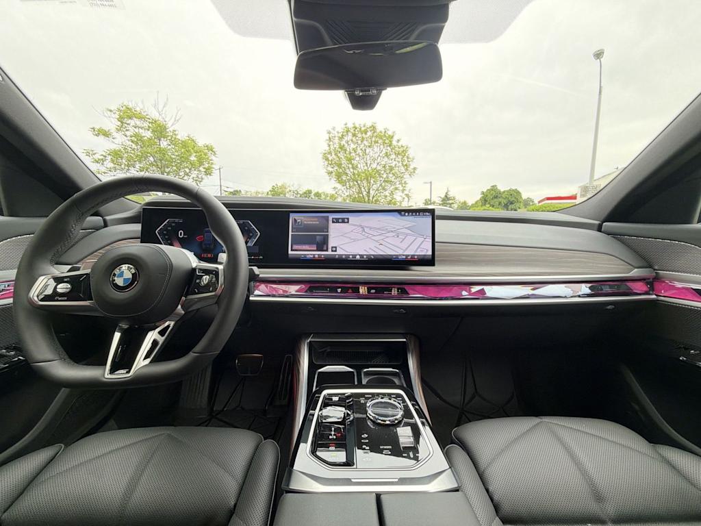 Thumbnail: 2026 BMW 7 Series - 2
