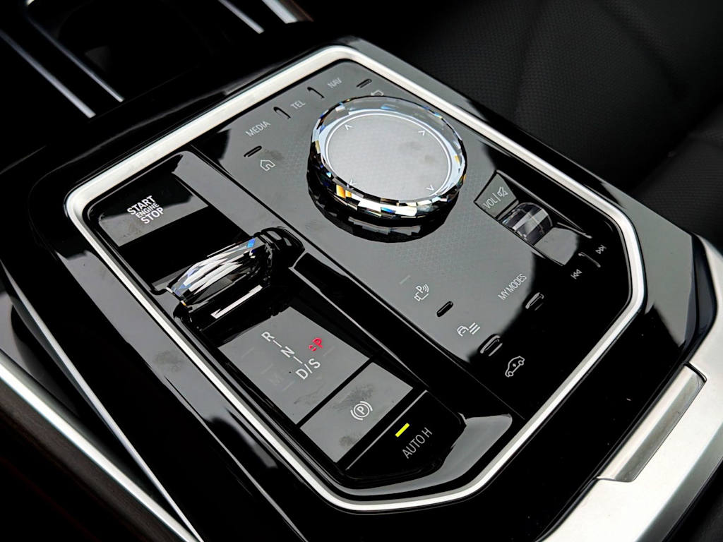 Thumbnail: 2026 BMW 7 Series - 14