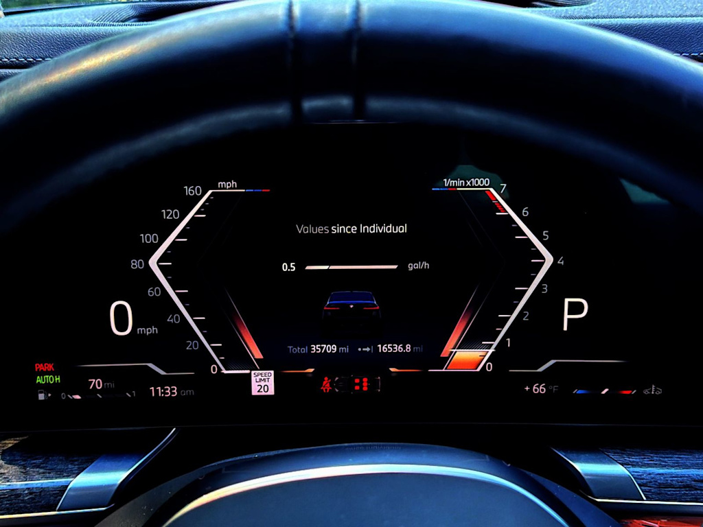 Thumbnail: 2024 BMW 7 Series - 16