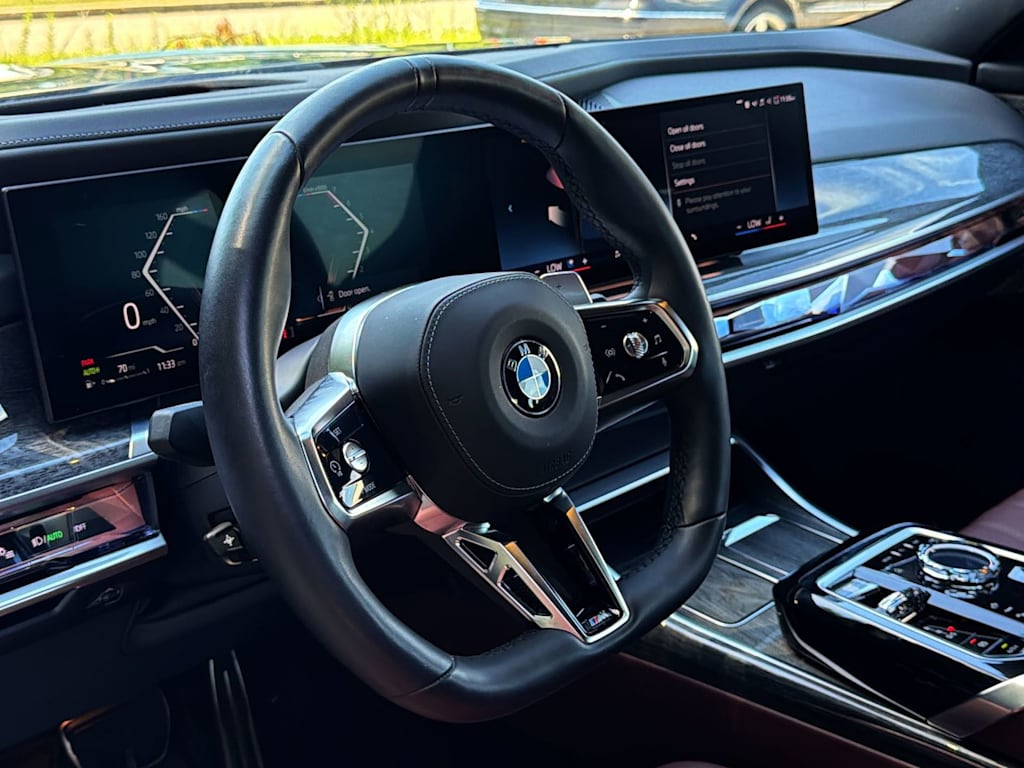 Thumbnail: 2024 BMW 7 Series - 14