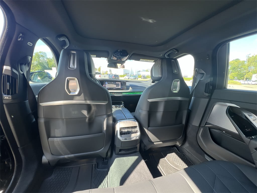 Thumbnail: 2023 BMW 7 Series - 13