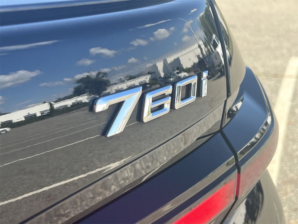 Thumbnail: 2023 BMW 7 Series - 7