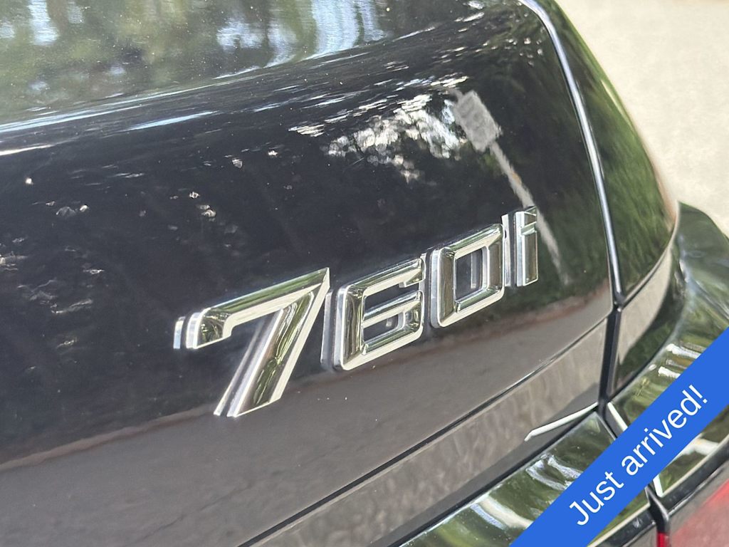 Thumbnail: 2024 BMW 7 Series - 7