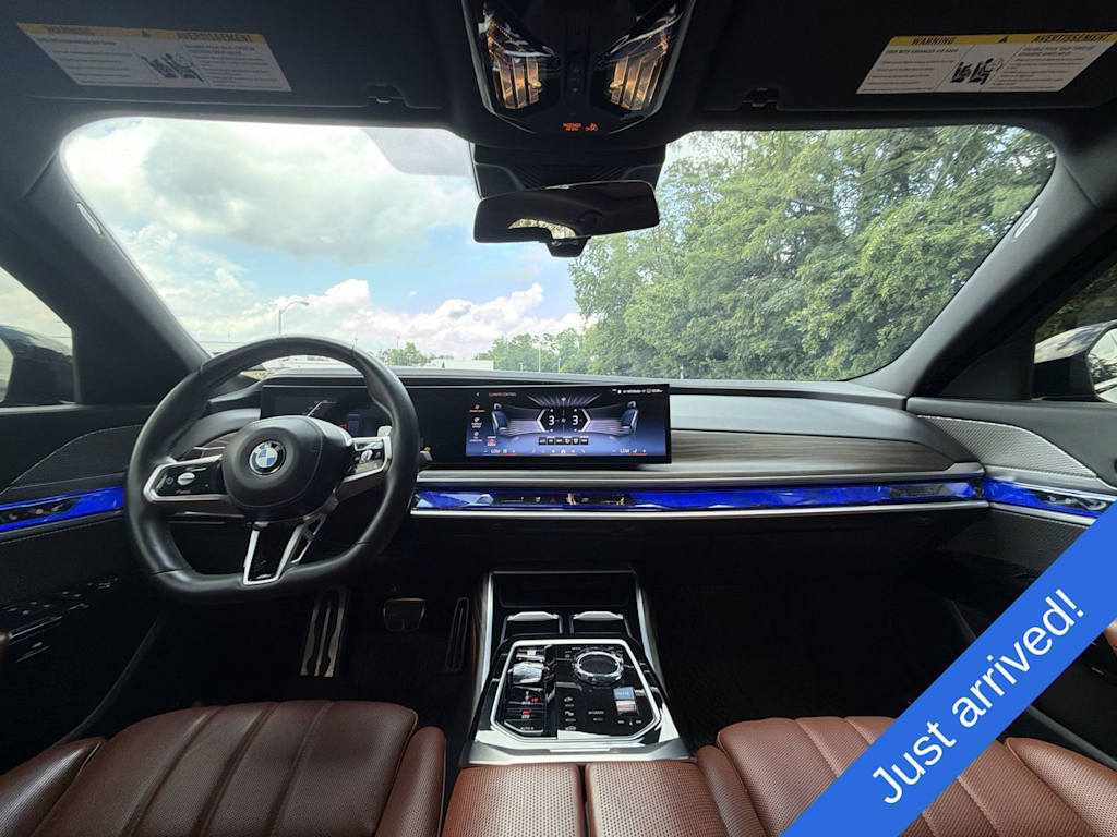 Thumbnail: 2024 BMW 7 Series - 10