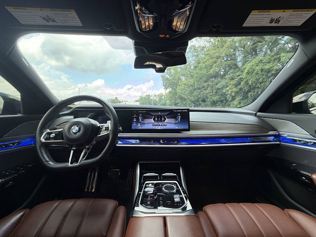 Thumbnail: 2024 BMW 7 Series - 10