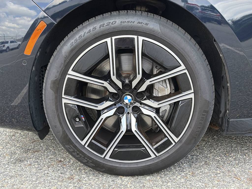Thumbnail: 2024 BMW 7 Series - 8