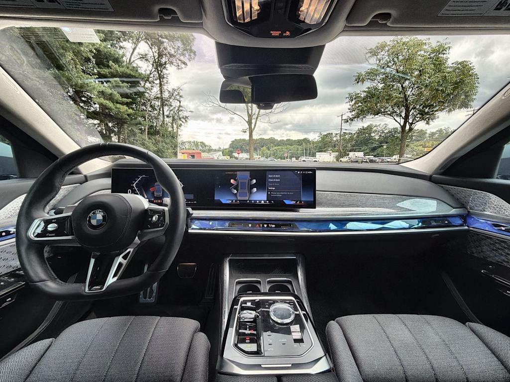Thumbnail: 2025 BMW 7 Series - 2