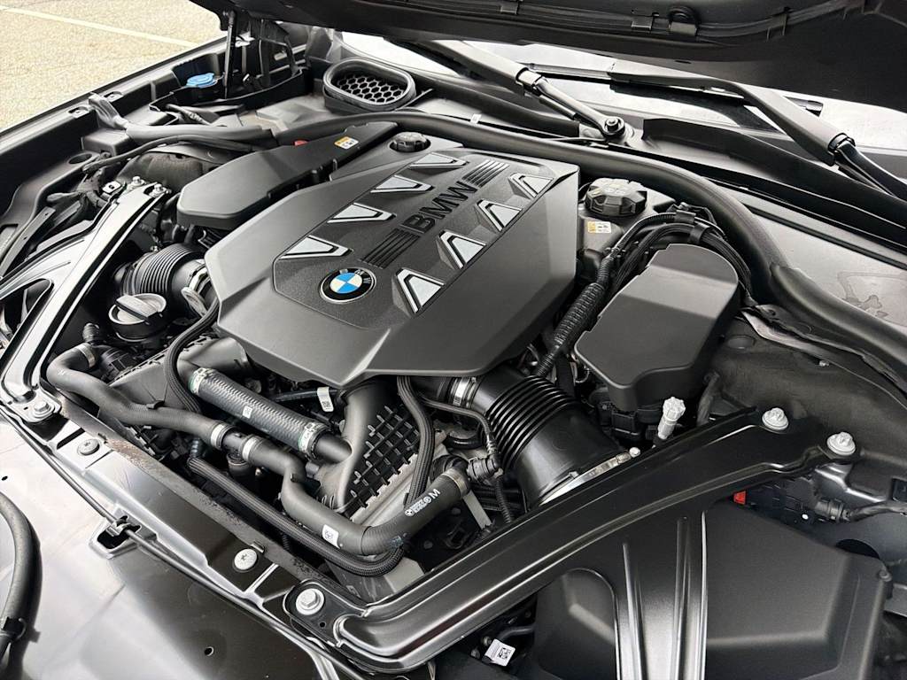 Thumbnail: 2025 BMW 7 Series - 9