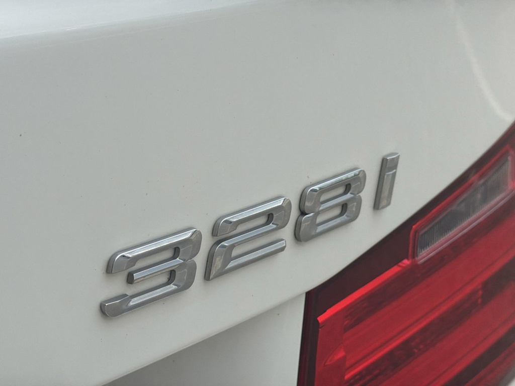Thumbnail: 2015 BMW 3 Series - 7