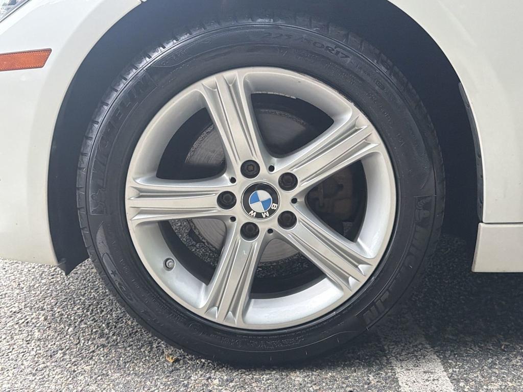 Thumbnail: 2015 BMW 3 Series - 8