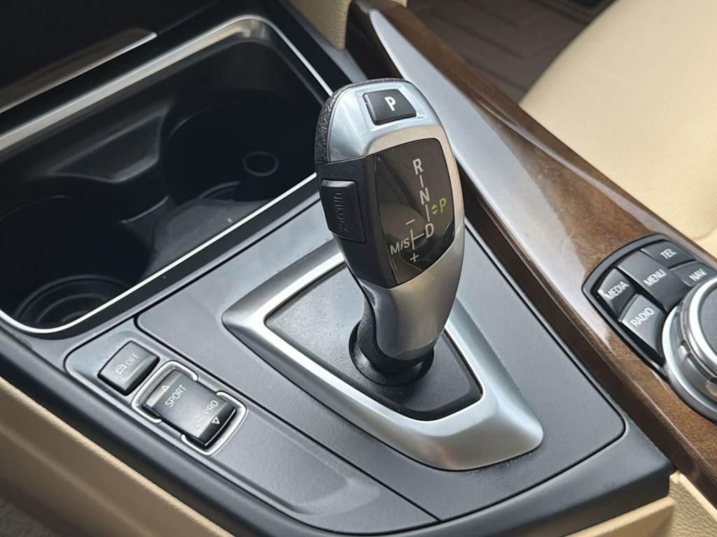 Thumbnail: 2015 BMW 3 Series - 15