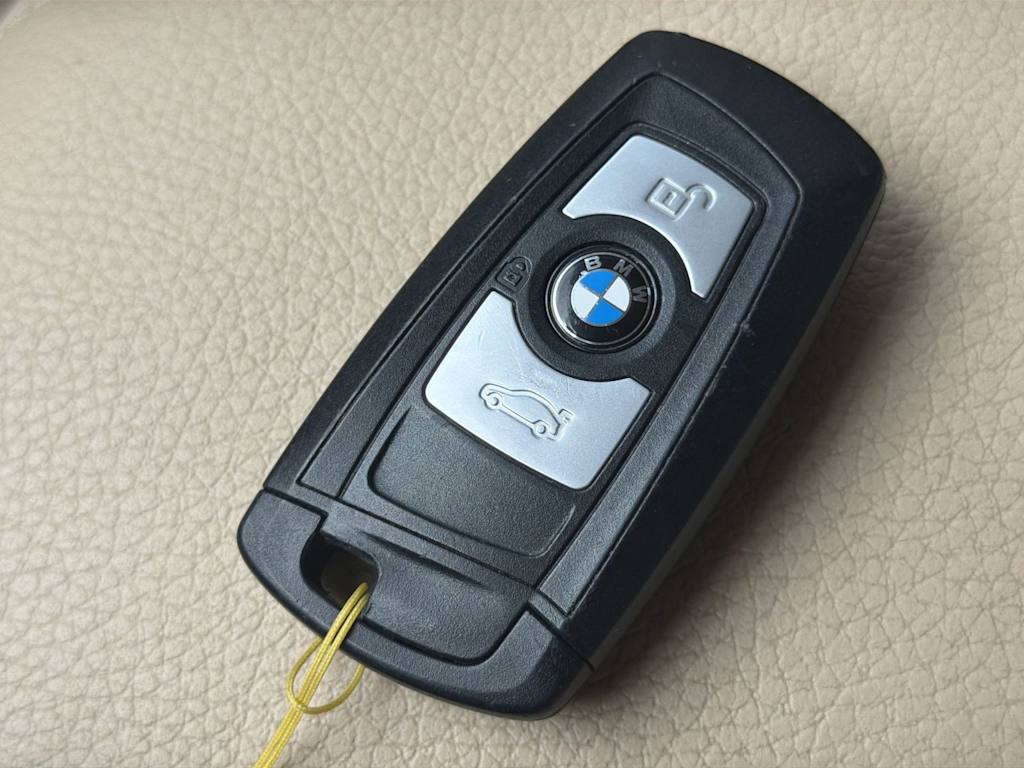 Thumbnail: 2015 BMW 3 Series - 18