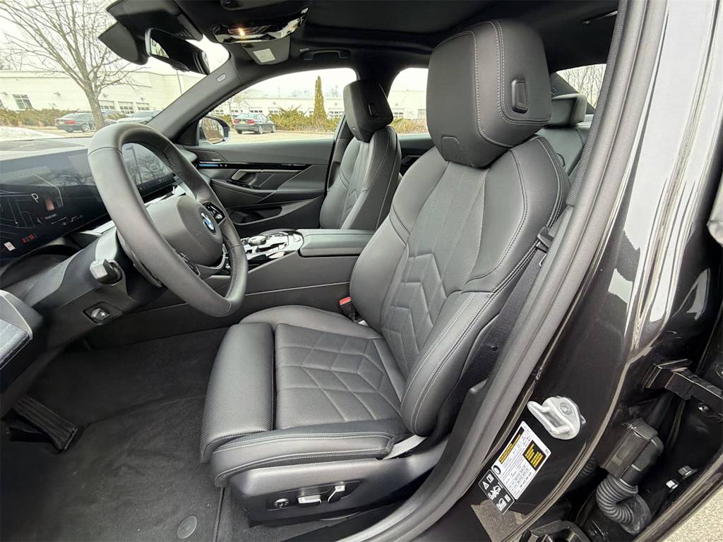 Thumbnail: 2026 BMW 5 Series - 11