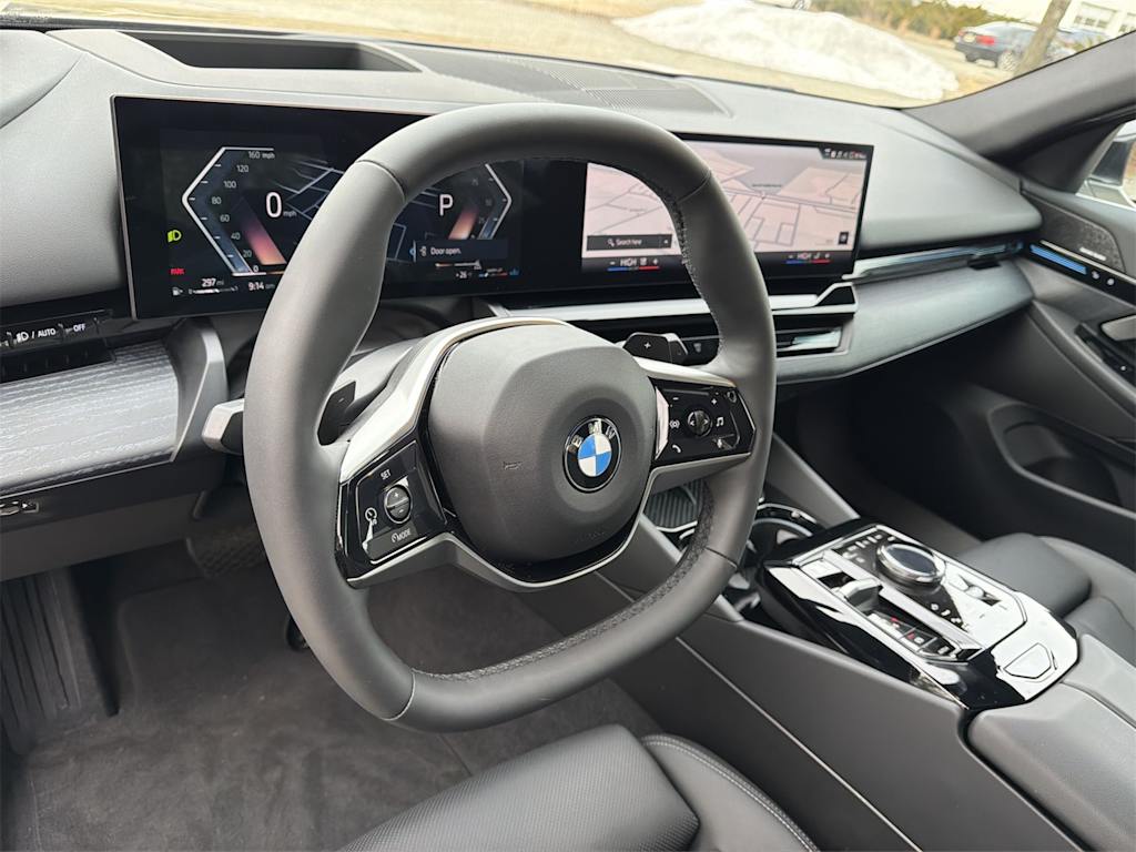 Thumbnail: 2026 BMW 5 Series - 14
