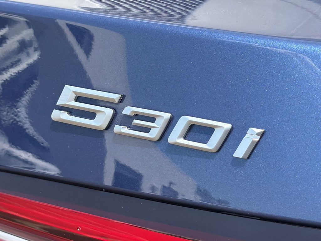 Thumbnail: 2026 BMW 5 Series - 7