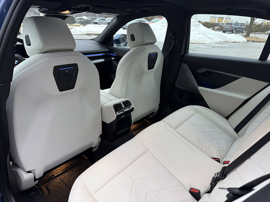 Thumbnail: 2026 BMW 5 Series - 13